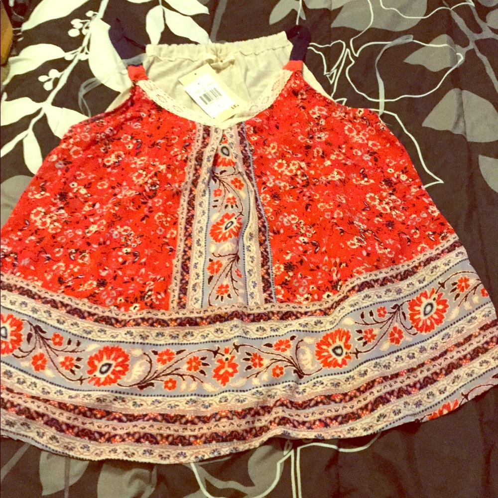 Rewind Tank Top. Size: Large